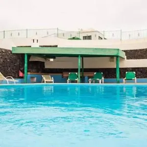 Luna Tías